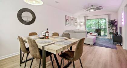 Lillypad House: Chic Golf & Beach Haven