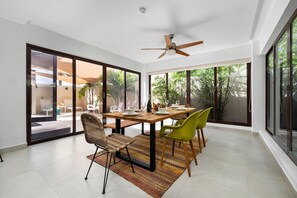 3 bedrooms - Modern 3br2ba 24 7 Security Pools Restaurant (Noord)