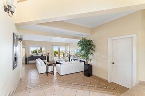 Villa - Exclusive Golf Villa Close 2 Beach Private Pool (Noord)