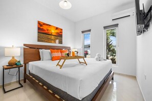 Villa | 4 bedrooms - Modern Spacious 4br3ba w Pool Close to Beach (Noord)