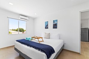 Apartment | 1 bedroom - NEW Modern 1BR 1BA With Pool in Quiet Area (Noord)