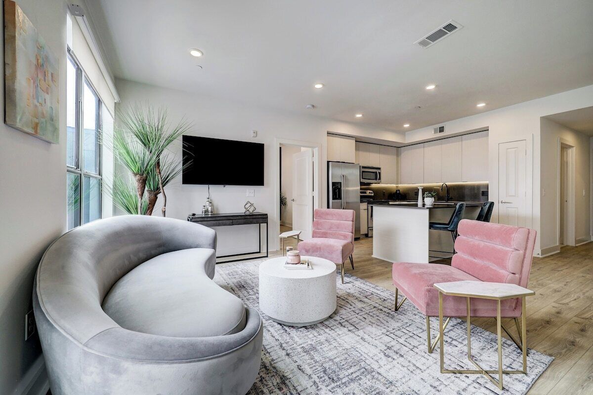Resort meets Apt in vibey Montrose Houston