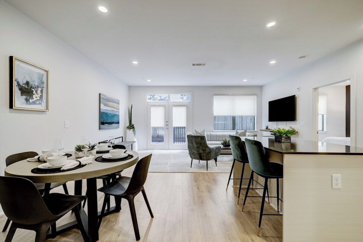 Brand New Midtown Montrose 1 Bd Apt