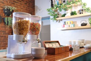 Free daily buffet breakfast - Play Hostel Garden (Buenos Aires)