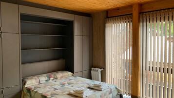 1 habitación, wifi y ropa de cama