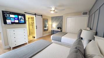 2 bedrooms, iron/ironing board, WiFi, bed sheets