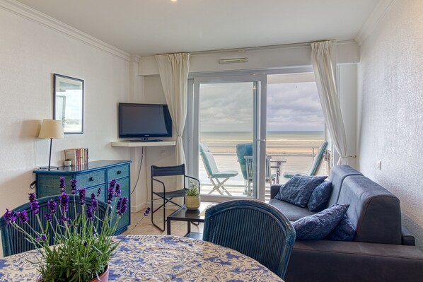 TV - Les Goélands - Vue mer à moins d'1 Km de la plage (Bray-Dunes)