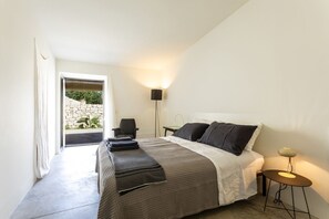 4 bedrooms, iron/ironing board, WiFi, bed sheets - Casa Sisti - Villa with heated pool (Rosolini)