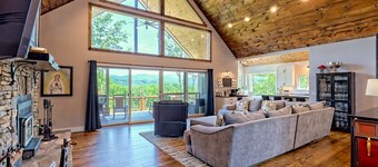 5 ALL KING BRs-Bridesmaid Spa & Glam Suite, Sauna, Chef, 10+ Acres 3 mi. Helen