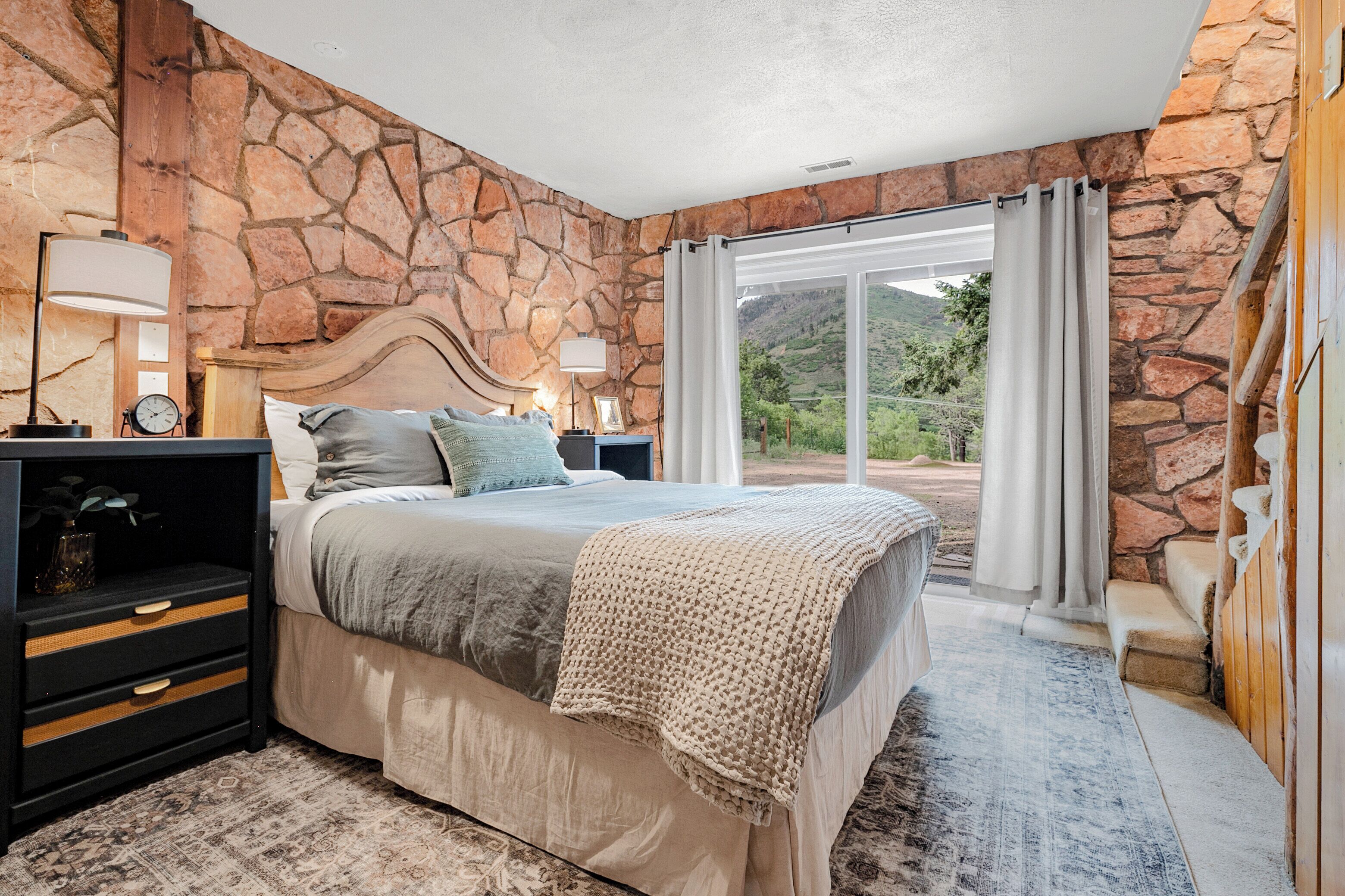 4 bedrooms, iron/ironing board, travel crib, WiFi