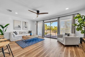 Smart TV - Lakeview Condo near 30A, Inlet Beach, Rosemary, PCB. Enjoy Lake & Beach Life  (Panama City Beach)