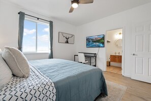 2 habitaciones, caja de seguridad en la habitación y escritorio 