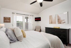 4 Schlafzimmer, Bügeleisen/Bügelbrett, WLAN, Bettwäsche