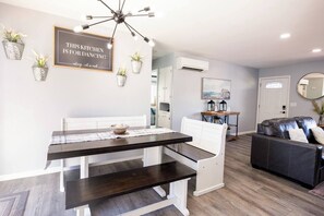 Dining - Family Cabin w/games & fire-pit (Payson)