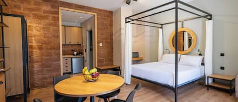 Free minibar, in-room safe, individually decorated, desk