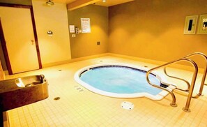 Interior - Historic Schoolhouse Gem, Spa, and Gym Access (Fernie)