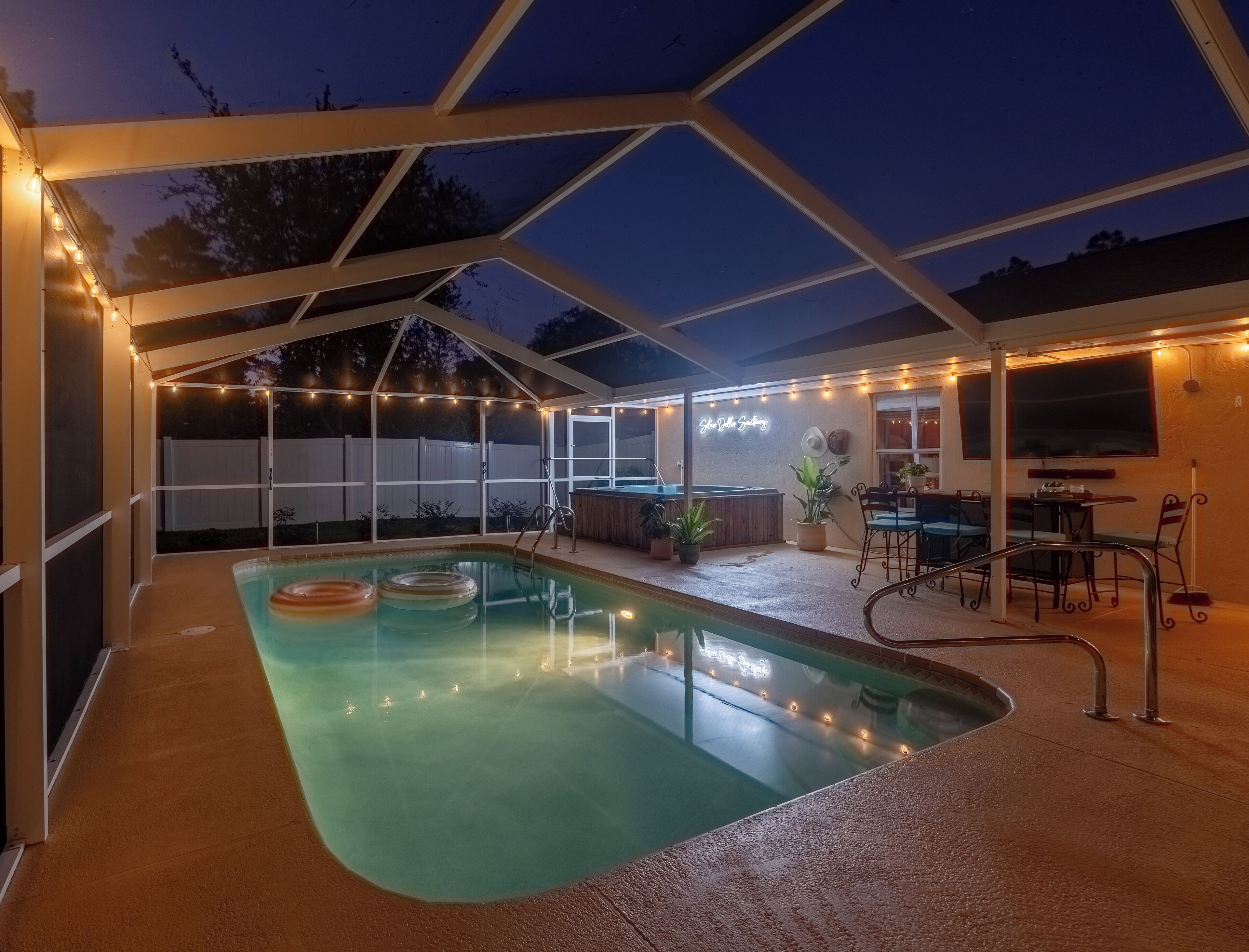Outdoor pool, a heated pool