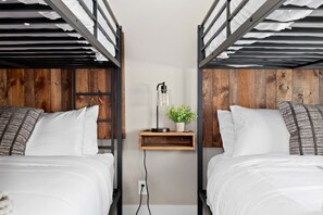 3 Schlafzimmer, Schreibtisch, Bügeleisen/Bügelbrett, kostenloses WLAN