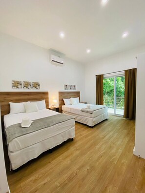 4 chambres, fer et planche à repasser, Wi-Fi, draps fournis