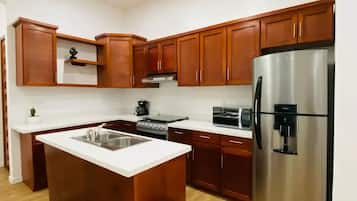 Fridge, microwave, coffee/tea maker, highchair