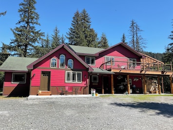 Rent the entire lodge 2025!