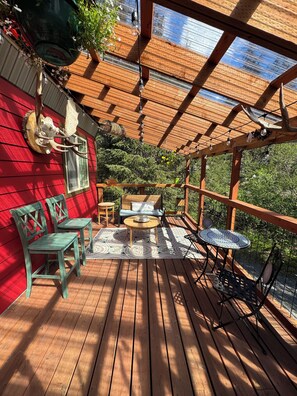 Outdoor dining - Resurrection Peaks Lodge open May of 2025!  Perfect for large groups. (Seward)