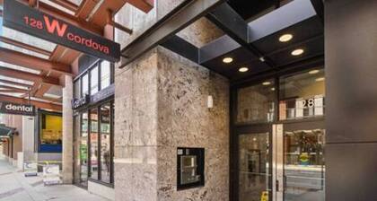 Luxury 1BR Condo, Downtown Vancouver!