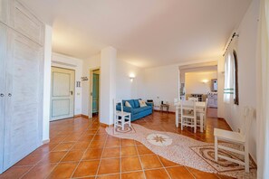 Apartment, Meerblick | Wohnbereich