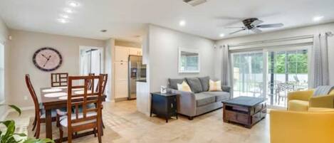 Smart TV, videojuegos, monitor de computadora, impresora