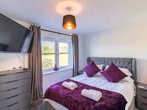 4 camere, ferro/asse da stiro, Wi-Fi gratuito, lenzuola