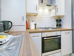 Refrigerador, microondas, horno y lavavajillas 