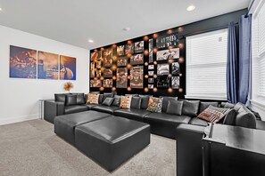 Smart TV, videogames, DVD player
