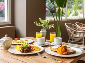 Desayuno buffet incluido todos los d ías