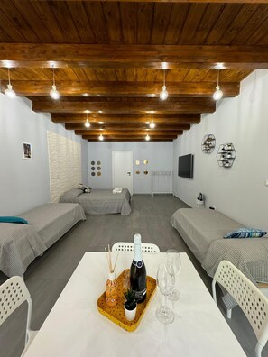 1 chambre, Wi-Fi, draps fournis