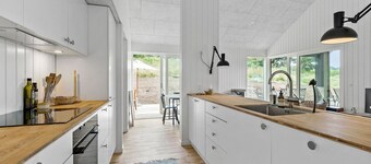 4 bedroom nice home in Ebeltoft