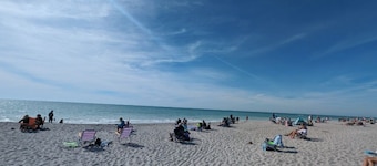 RV/camper in terrific Via Madonna property