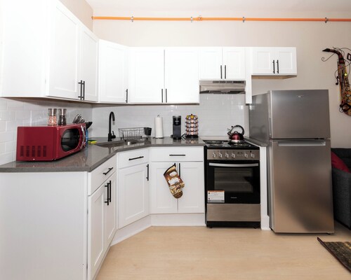 Upscale listing in the Heart of Albany