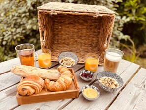 Breakfast meal
