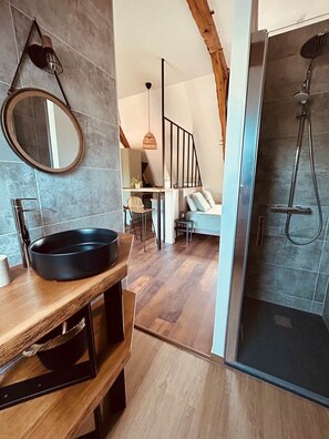 1 chambre, Wi-Fi gratuit, draps fournis