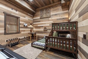 5 chambres, fer et planche à repasser, Wi-Fi gratuit, draps fournis