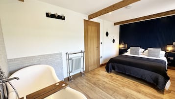 1 bedroom, iron/ironing board, internet