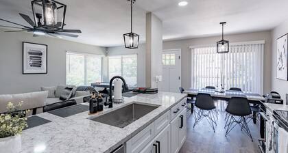 Near ASU~Long Stay Discount~Pool~Sundevil Stay