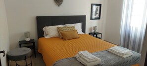 2 bedrooms, iron/ironing board, travel cot, WiFi