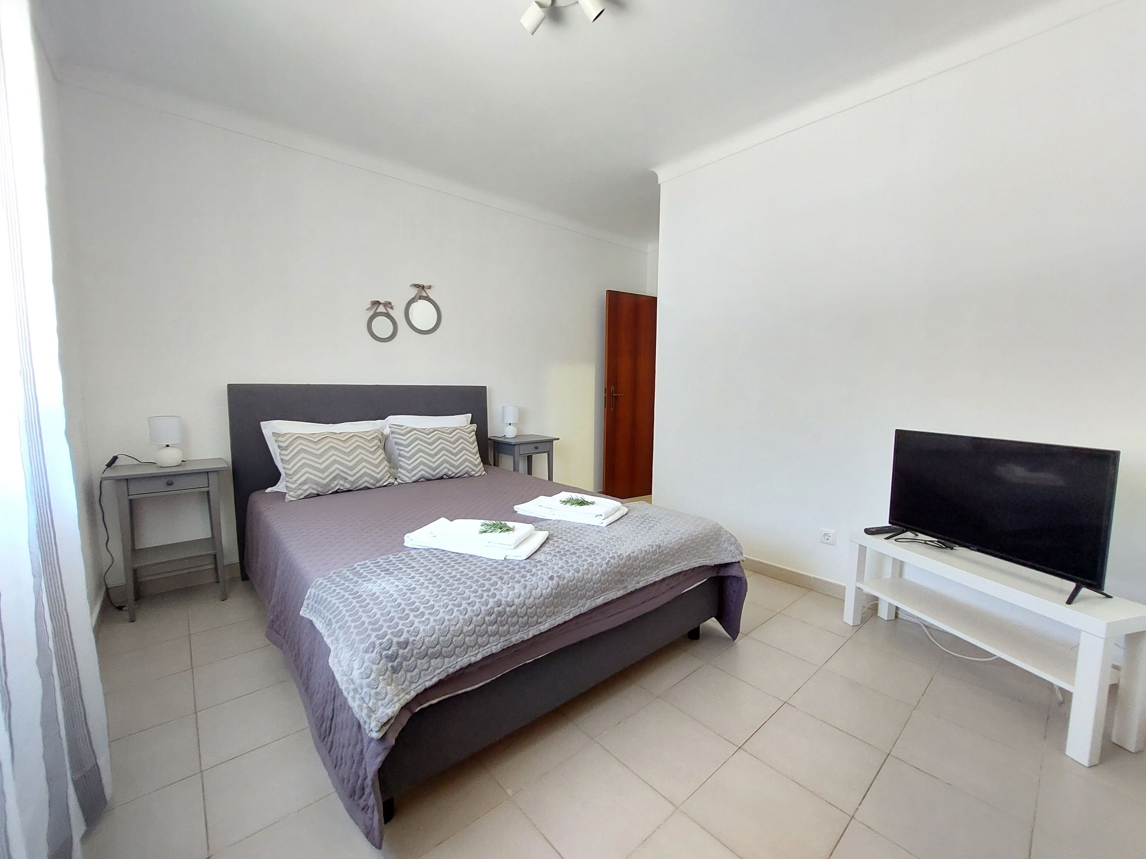 2 間睡房、熨斗/熨衫板、可攜式嬰兒床、Wi-Fi