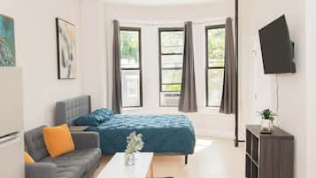 1 chambre, bureau, fer et planche à repasser, Wi-Fi gratuit