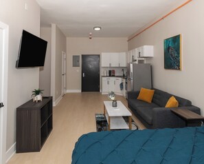 1 bedroom, desk, iron/ironing board, free WiFi