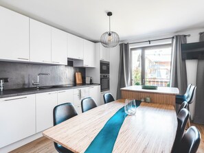 Frigorifero, microonde, forno, lavastoviglie