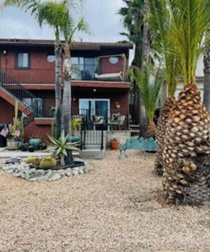 Cozy 1-bedroom apartment in peaceful Canyon Lake with AC, WiFi