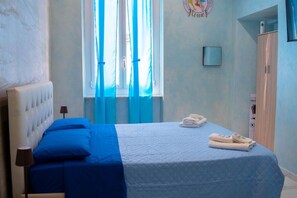 1 bedroom, bed sheets - Lovely homes - Sea (Genova)
