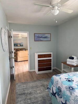 2 Schlafzimmer, Schreibtisch, kostenloses WLAN, Bettwäsche